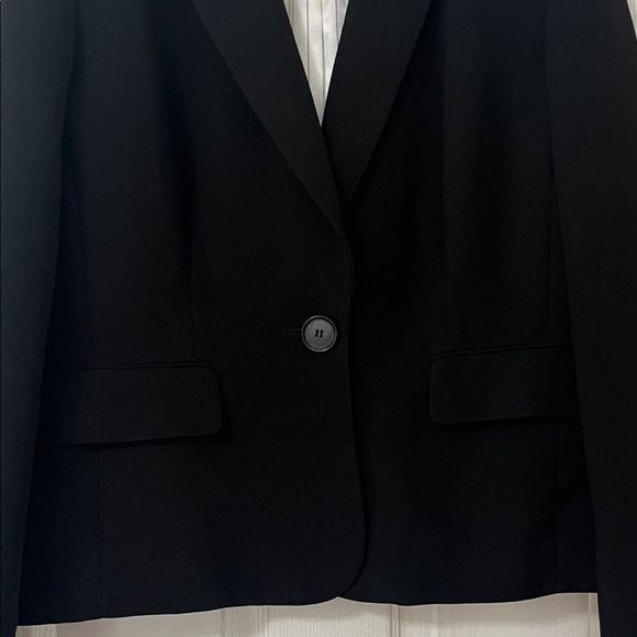 Kasper Black Blazer - Picture 2 of 6